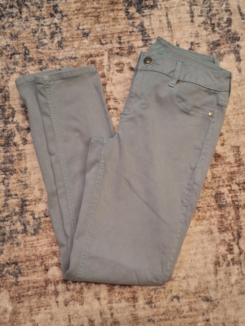 Maurices Sage Green Skinny Pants. Sz M. $10.